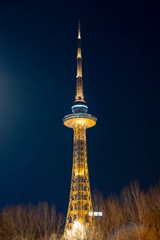 上海浦东新区青年夜校,青春活力迸发新动能。 文化旅游 上海浦东新区青年夜校,青春活力迸发新动能。 文化旅游